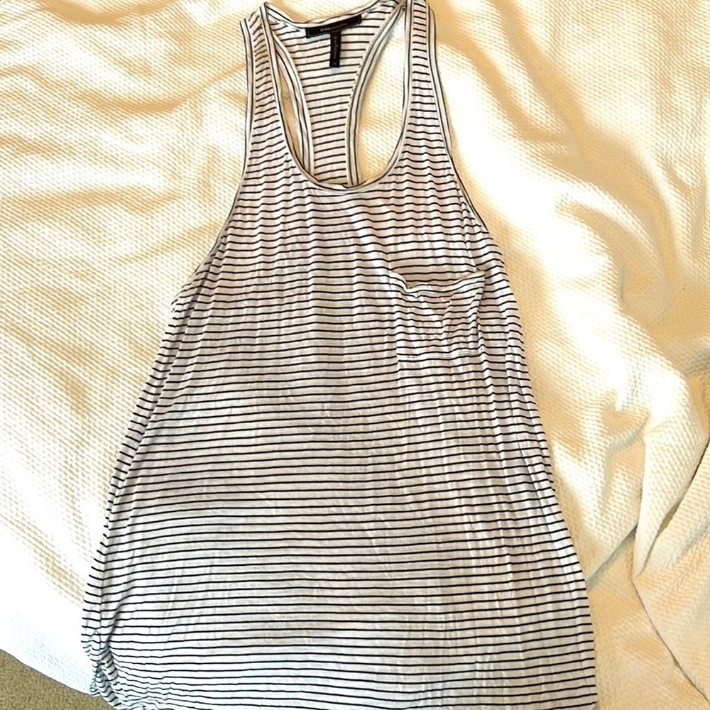 BCBG Maxazria B&W 🖤🤍 Striped Racerback Tank
